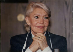 Səhnədə insult keçirən müğənni öldü - <span class="color_red">FOTO</span>