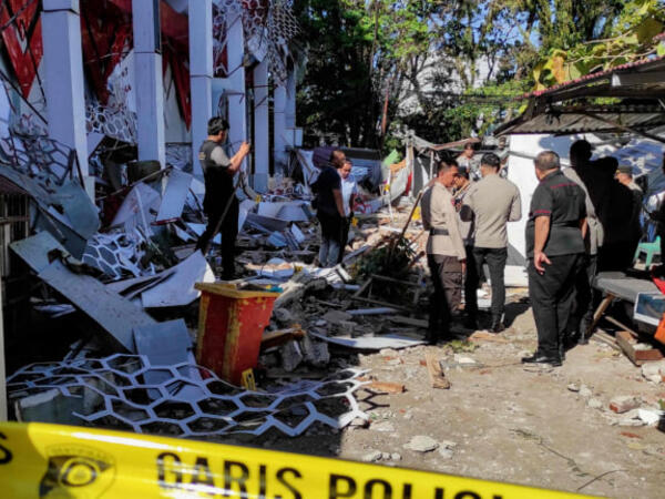 7,4 bal gücündə ZƏLZƏLƏ - Sunami xəbərdarlığı edildi - <span class="color_red">VİDEO</span>