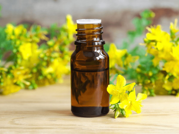 Dəridəki yara izlərini yox edən MÖCÜZƏVİ YAĞ: Faydasını çox az adam bilir!