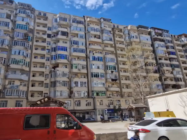 Xırdalanda zirzəmiləri su basdı - Liftlər dayandı, sakinlər çarəsiz VƏZİYYƏTDƏ