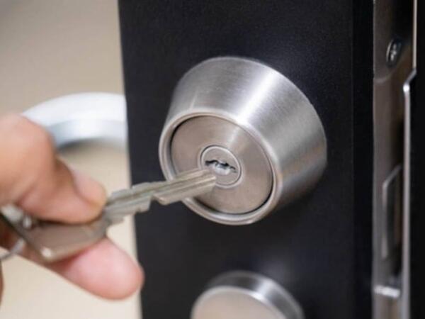 Qapınızı əsla 3 dəfə kilidləməyin! Səbəbini kilid ustaları açıqladı