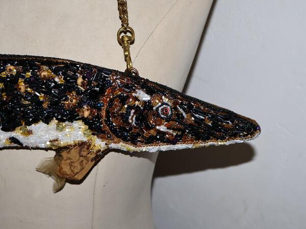 Bu çanta trend oldu: Qiyməti isə hər kəsi heyrətləndirdi - <span class="color_red">FOTO</span>