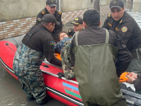 Keşlədə 37 nəfər təxliyə olunub - <span class="color_red">Yenilənib - FOTO</span>