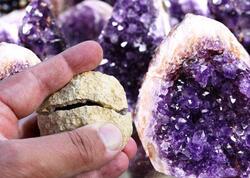 Onun üzünə belə baxmırlar - Kim tapırsa, milyonçu olur - <span class="color_red">FOTO</span>