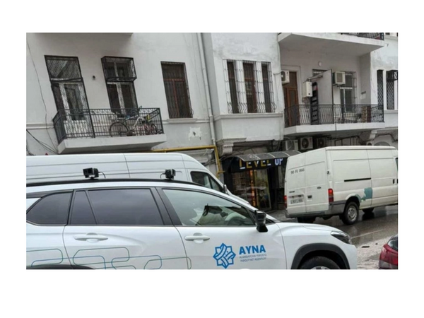 AYNA-nın avtomobili AYDA-nın güdazına getdi - <span class="color_red">FOTOlar</span>