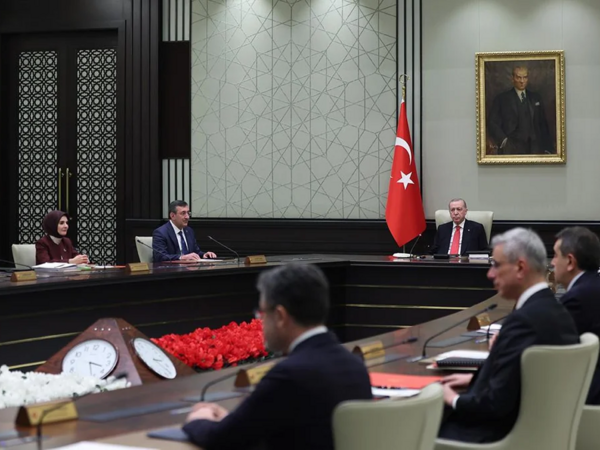 Ərdoğan təcili Nazirləri toplayır