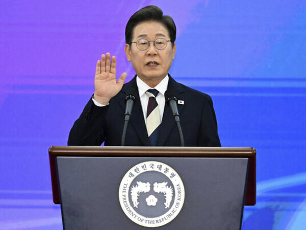 Cənubi Koreya Prezidenti Kim Çen Indan ÜZR İSTƏDİ