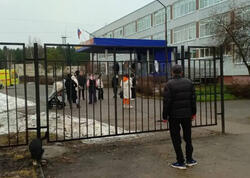 Rusiyada şagird sinif rəhbərini bıçaqlayıb öldürdü