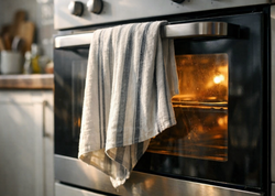 Soba qapağına dəsmal asan milyonlarla insana çağırış edildi