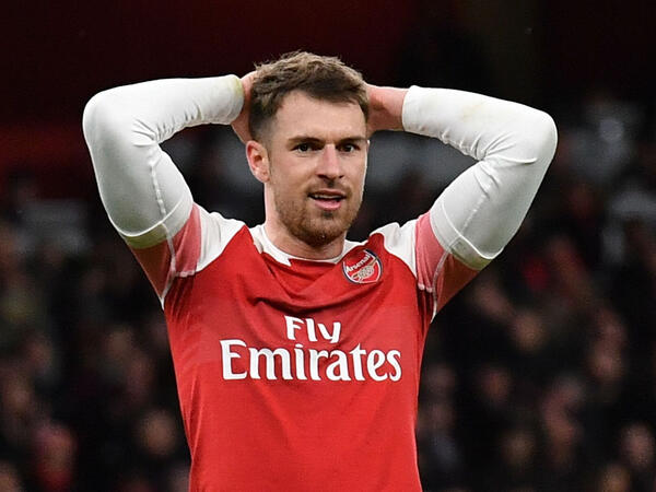 Futbolçu karyerasını bitirdi