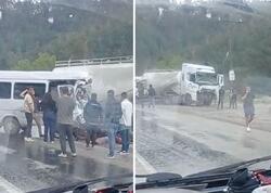 Türkiyədə mikroavtobusla TIR toqquşub: 7 ölü, 7 yaralı var - <span class="color_red">FOTO</span>