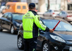 Toy karvanının "07"si yol polisindən belə QAÇDI - <span class="color_red">VİDEO</span>