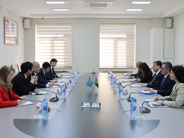 MEDİA-da Qazaxıstan nümayəndə heyəti ilə görüş keçirildi - <span class="color_red">FOTO</span>