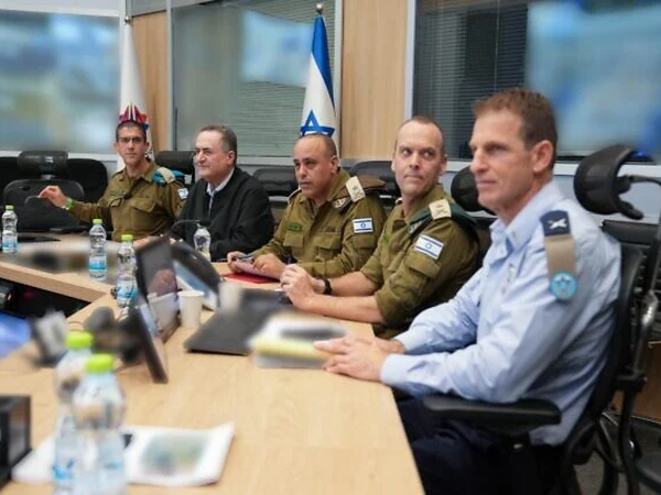 Müdafiə naziri: Hizbullah atəşkəs üçün yalvarır