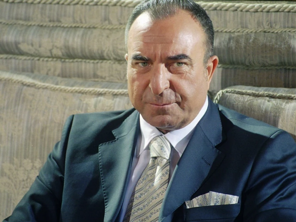 "Kurtlar Vadisi"nin "Karahanlı"sı serialdan ayrılma səbəbini AÇIQLADI