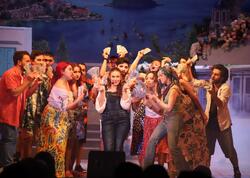 Bakıda yeganə nümayiş: Rəşid Behbudov adına Mahnı Teatrında “Donnanın hekayəsi” müzikli təqdim olunacaq - <span class="color_red">FOTO</span>