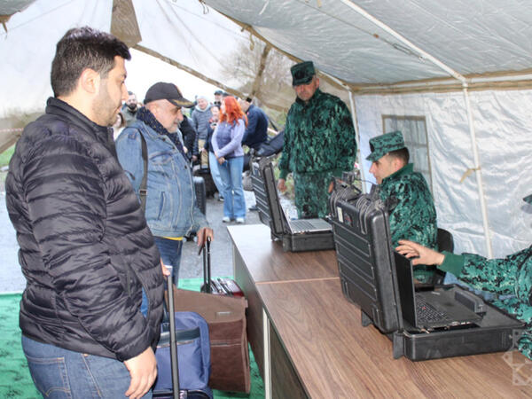 Ermənistanın vətəndaş cəmiyyətinin nümayəndələri Azərbaycana gəliblər - <span class="color_red">FOTO</span>