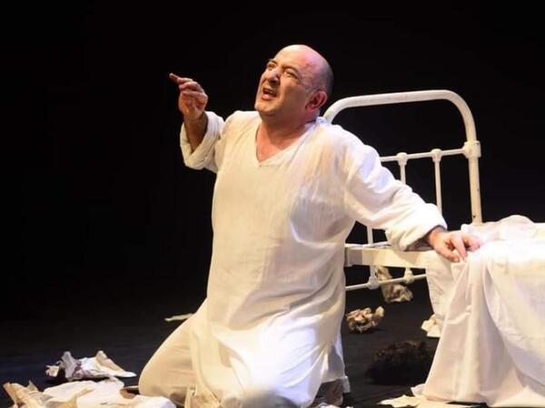 Gənc Tamaşaçılar Teatrı "Manisa Mesir Macunu" BeynəlxalqSənət Festivalında “Bir dəlinin qeydləri” monotamaşası ilə çıxışedəcək - <span class="color_red">FOTO</span>