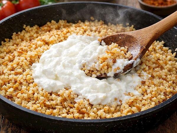 Plovu dən-dən edən qatıq hiyləsi