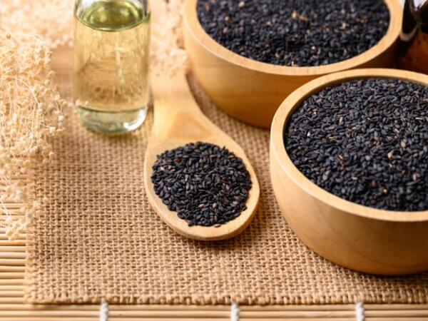 Peyğəmbərimizin tövsiyə etdiyi “qara toxum”un möcüzəvi FAYDALARI