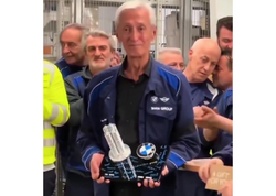 Zavodunda 45 il işləyən türkə son model BMW M3 HƏDİYYƏ ETDİLƏR - <span class="color_red">VİDEO</span>