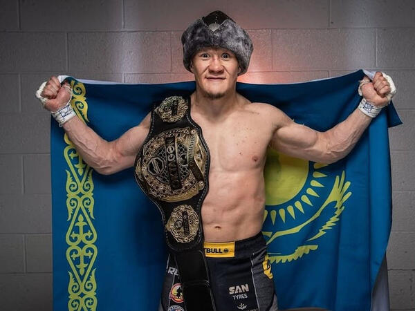 MMA döyüşçüsünün 3-cü arvad PLANI