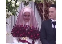 Bəylə gəlinin qonaqlardan qızıl yerinə istədikləri TƏƏCCÜBLƏNDİRDİ - <span class="color_red">VİDEO</span>