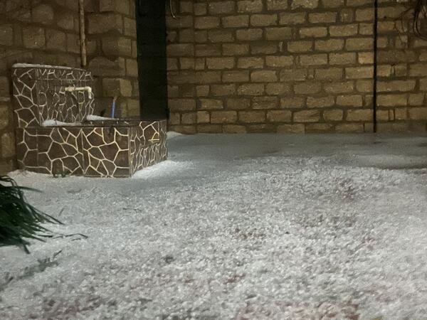 Bakının bəzi ərazilərinə dolu yağır - <span class="color_red">VİDEO</span>