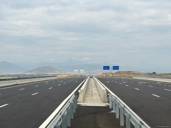 Azərbaycanda ödənişli avtomagistrallarda maksimum sürət həddi saatda 130 km təsdiqlənib