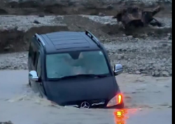 Murad Arifin komandası selə düşdü: Təhlükəli anlar - <span class="color_red">VİDEO</span>