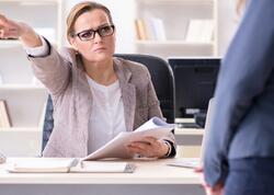 Üzürsüz işə gəlməyən işçini hansı cəza GÖZLƏYİR? - 1 gün belə