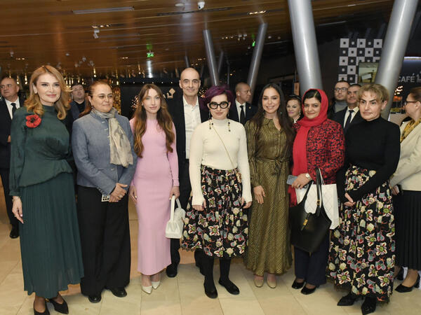 Leyla Əliyeva və Alena Əliyeva Milli Xalça Muzeyində “Yaddaşa həkk olunan təsvir” adlı fərdi sərginin açılışında iştirak ediblər - <span class="color_red">FOTO</span>