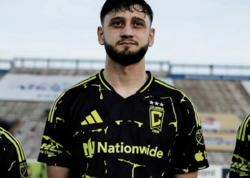 Nəriman "Kolambus Kryu"nun qələbəsində rol oynadı