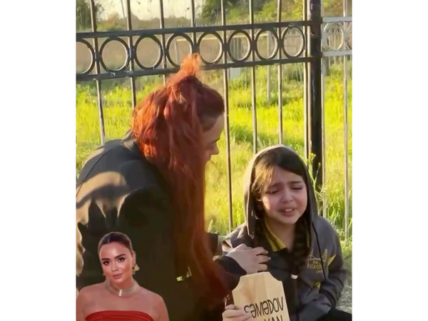 Arifənin atasının məzarı önündən görüntüsü MÜZAKİRƏ YARATDI - <span class="color_red">VİDEO</span>