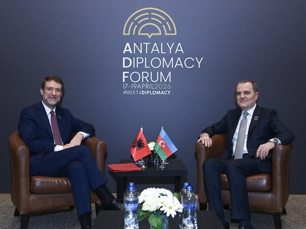 Azərbaycan və Albaniya ikitərəfli münasibətlərin inkişafını müzakirə ediblər - <span class="color_red">FOTO</span>