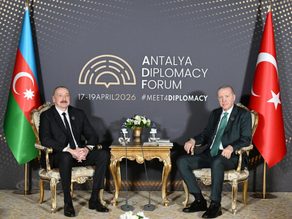 Prezident İlham Əliyevin sosial şəbəkə hesablarında Türkiyəyə səfərindən görüntülər paylaşılıb - VİDEO