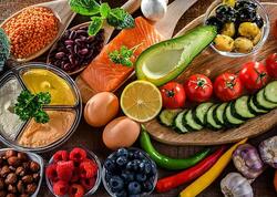 Bu qidalar beyni qoruyur - Alzheimer riskini azaldır