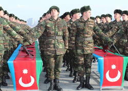 Ali təhsillilərin əsgərlik müddəti AZALDILIR?