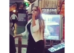 Kəmalə Günəşlinin daha bir arxiv VİDEOsu yayıldı - TƏƏCÜBLƏNDİRDİ - <span class="color_red">VİDEO</span>