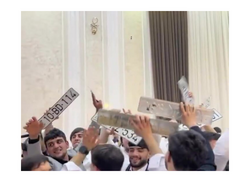 Bakıda toyda qəribə görüntü MÜZAKİRƏ YARATDI - <span class="color_red">VİDEO</span>