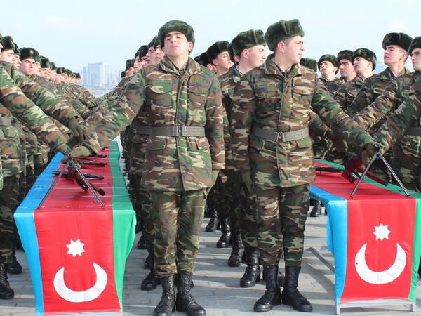 Ali təhsillilərin əsgərlik müddəti AZALDILIR?