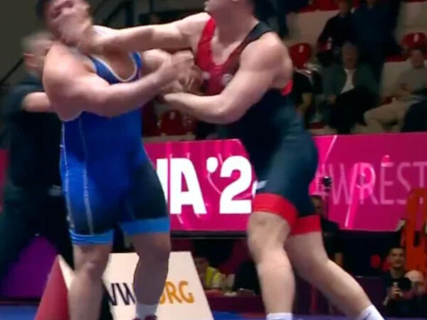 Məğlub oldu deyə rəqibinə şillə vurdu