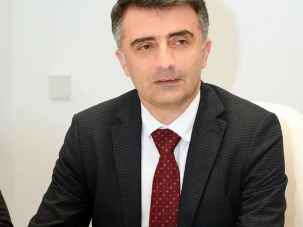 Nazir ona yüksək vəzifə verdi