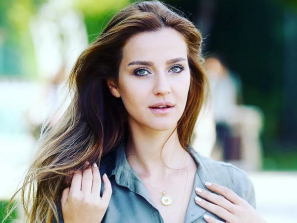 Tanınmış aktrisa iş adamı ərindən boşanır - <span class="color_red">FOTO</span>