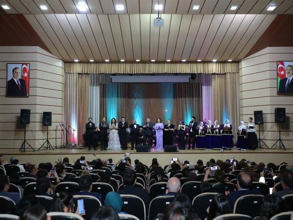 Rəşid Behbudov adına Azərbaycan Dövlət Mahnı Teatrının Lənkəranda qastrol konserti böyük maraqla qarşılanıb - <span class="color_red">FOTO</span>