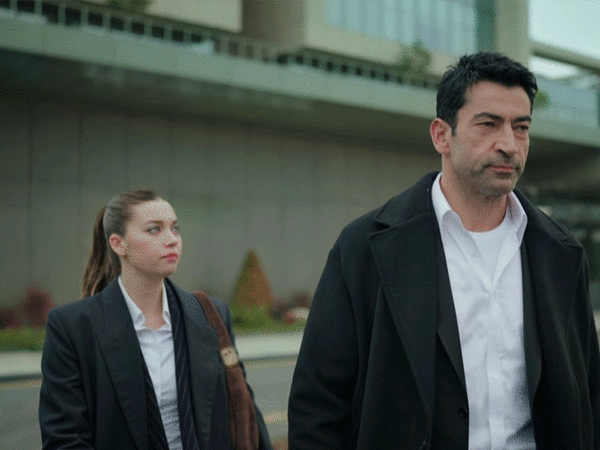 Məşhur serialda gözlənilməz AYRILIQ - <span class="color_red">FOTO</span>