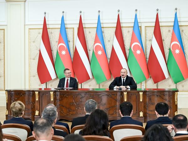 Prezident İlham Əliyev və Latviya Prezidenti Edqars Rinkeviçs mətbuata bəyanatlarla çıxış ediblər - YENİLƏNİB - VİDEO - FOTO
