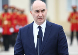 Gürcüstanın keçmiş müdafiə naziri 10 il müddətinə həbs edildi