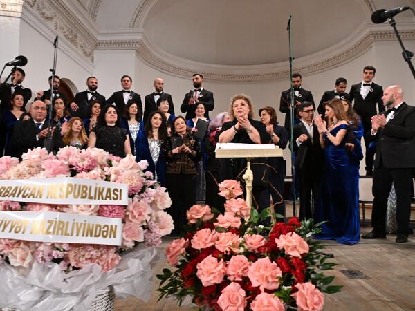 Dövlət Xor Kapellasının yaranmasının 60 illiyinə həsr olunmuş möhtəşəm yubiley konserti baş tutdu - <span class="color_red">FOTO</span>