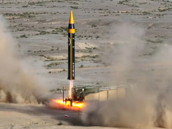 İranın həmin raketini nümayiş etdirdi - Dünyaya meydan oxudular - <span class="color_red">VİDEO</span>